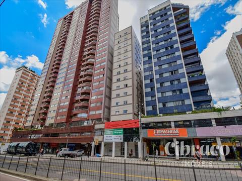 Apartamento para locacao no Centro em Curitiba com 45m² por R$ 1.520,00
