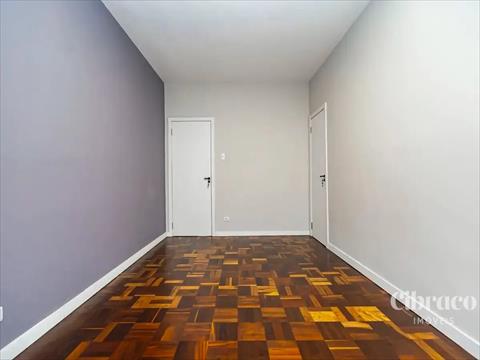 Apartamento para locacao no São Francisco em Curitiba com 77m² por R$ 2.400,00