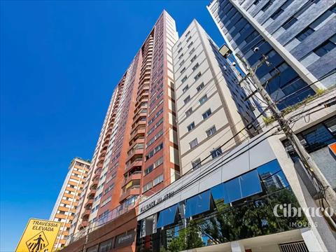 Apartamento para locacao no Centro em Curitiba com 45m² por R$ 1.450,00