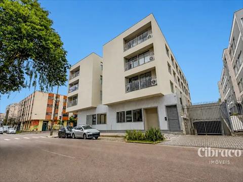 Studio para locacao no Centro Cívico em Curitiba com 30m² por R$ 2.650,00