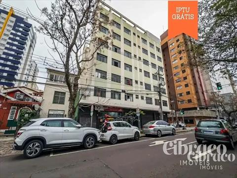 Apartamento para locacao no Centro em Curitiba com 27m² por R$ 1.400,00