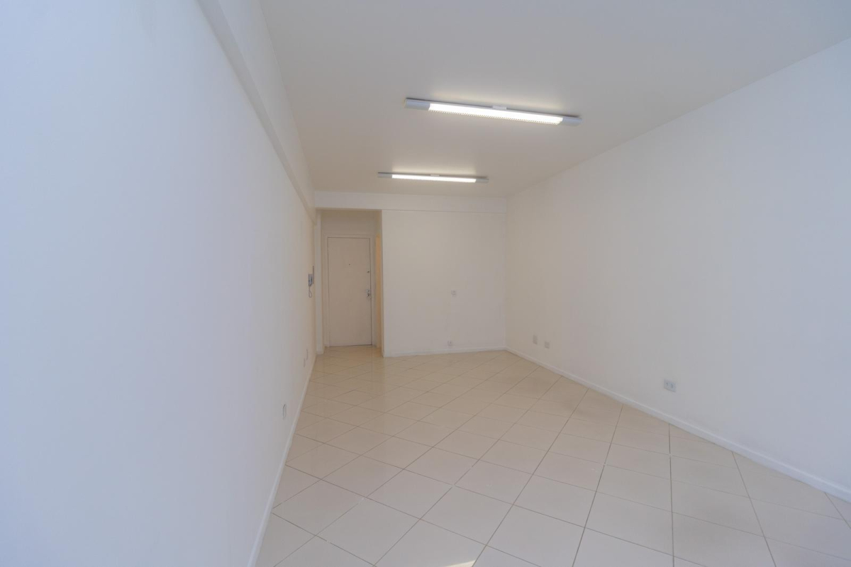 Imovel Comercial para locacao no Água Verde em Curitiba com 36,92m² por R$ 1.500,00