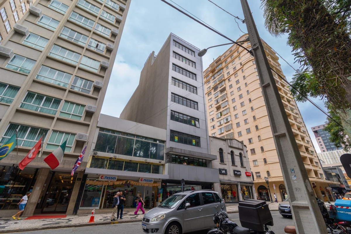 Prédio para venda no Centro em Curitiba com 2.700,00m² por R$ 11.200.000,00