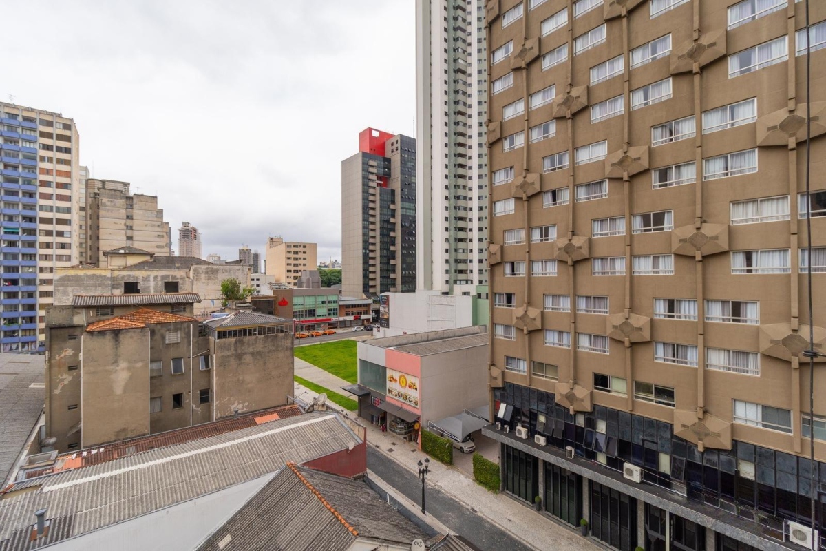 Prédio para venda no Centro em Curitiba com 2.700,00m² por R$ 11.200.000,00