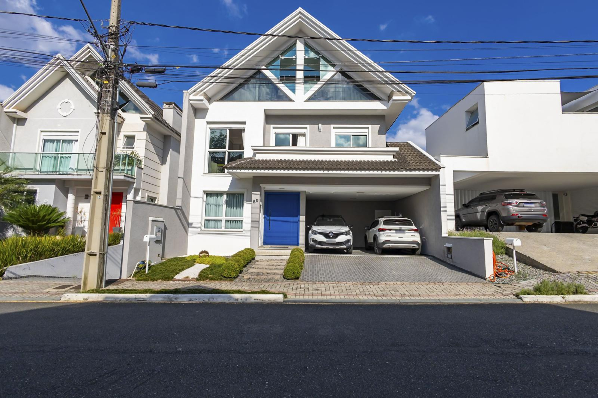 Casa Residencial para venda no Orleans em Curitiba com 350,21m² por R$ 2.268.000,00
