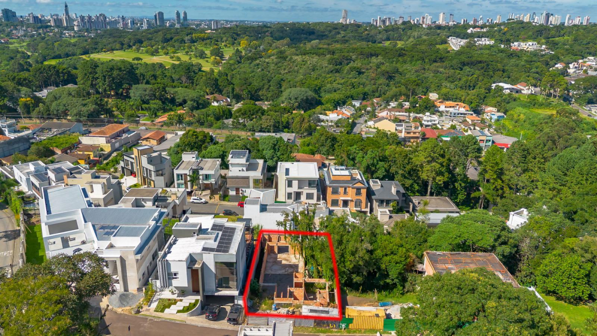 Terreno / Lote para venda no Cascatinha em Curitiba com 710,39m² por R$ 2.300.000,00