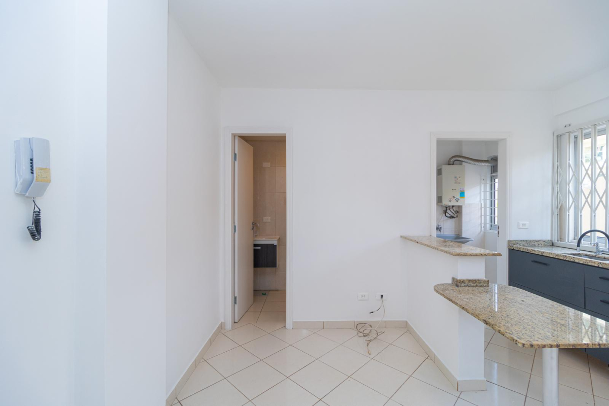 Apartamento para locacao no Água Verde em Curitiba com 41,49m² por R$ 1.700,00