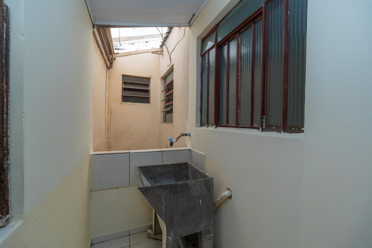 Apartamento para locacao no Novo Mundo em Curitiba com 52,00m² por R$ 850,00