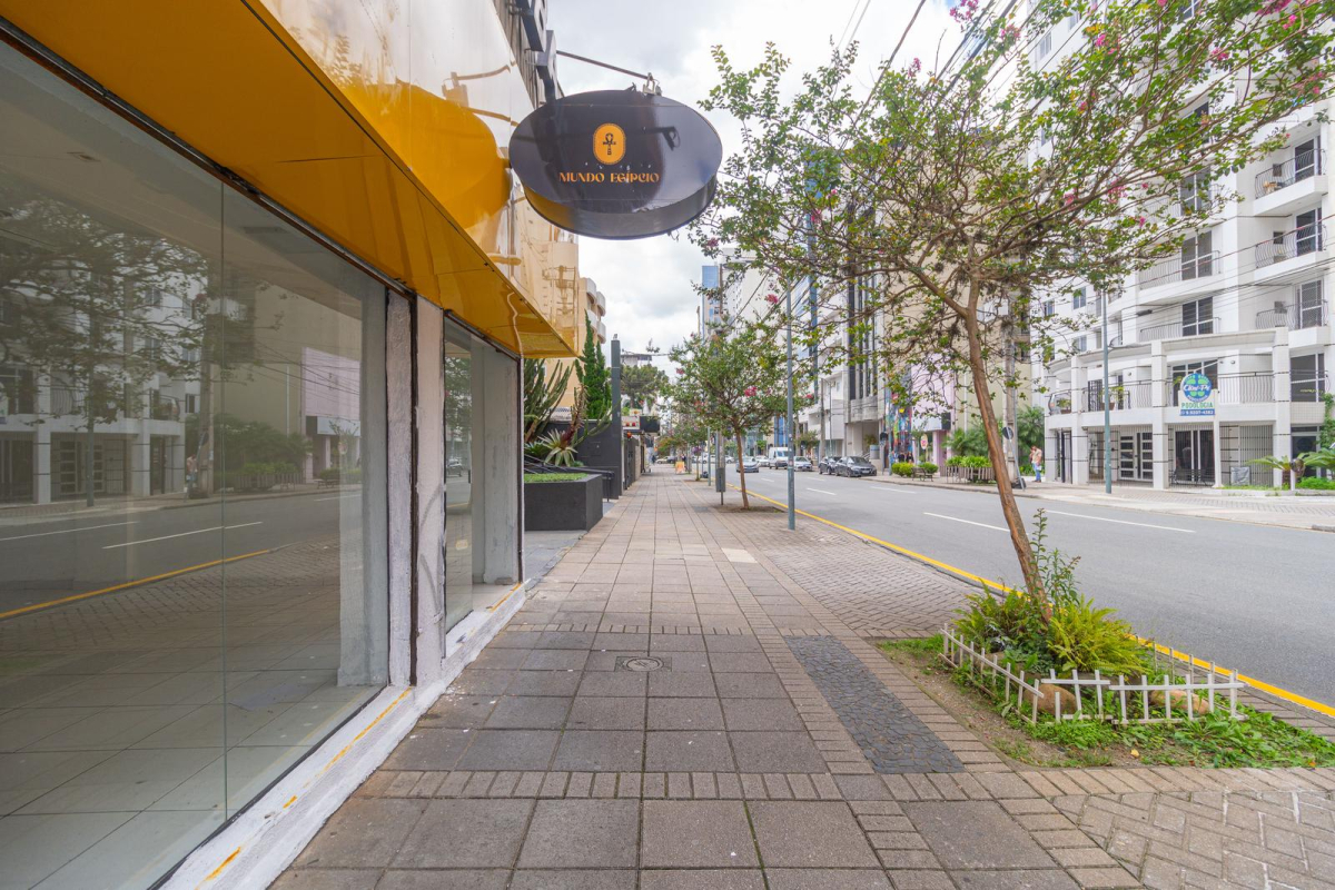 Loja para locacao no Centro em Curitiba com 0,00m² por R$ 4.400,00