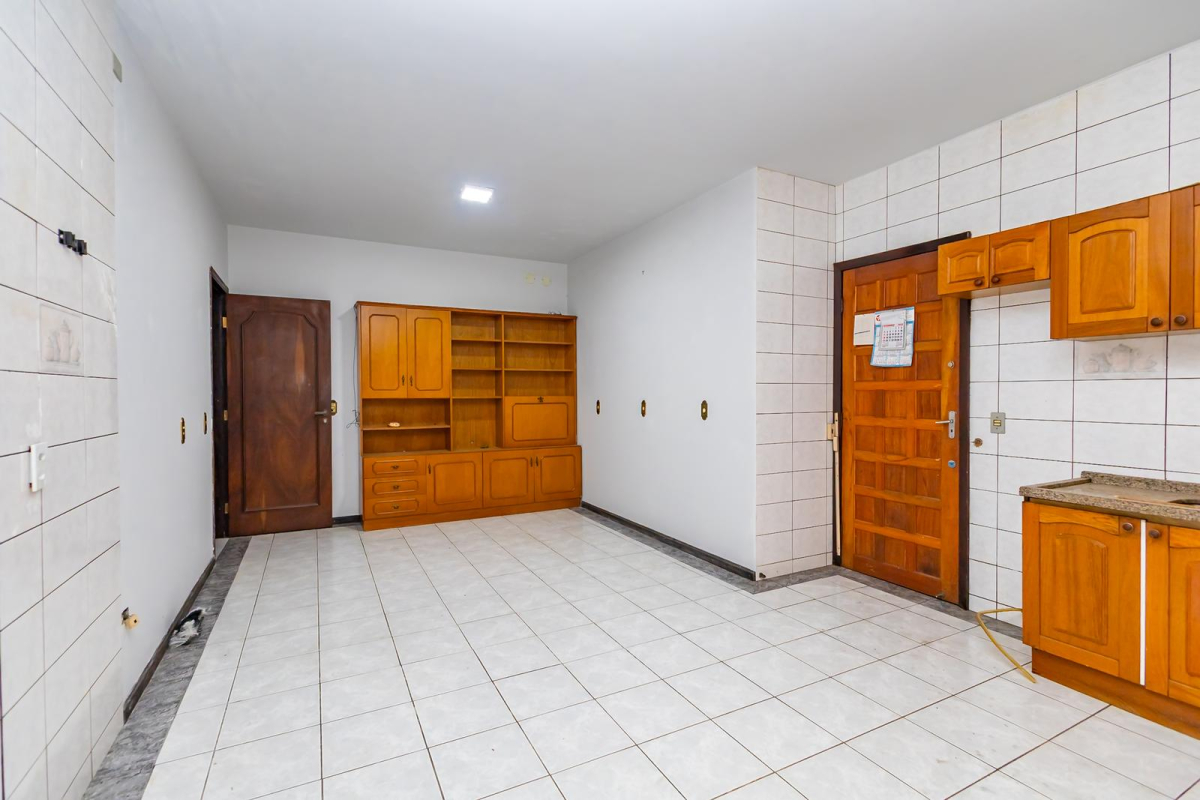 Casa Residencial para locacao no Bigorrilho em Curitiba com 277,00m² por R$ 5.500,00