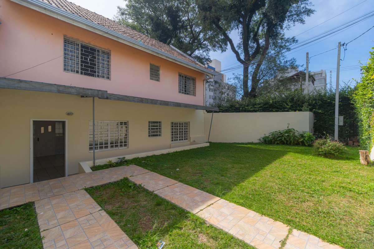 Casa Residencial para locacao no Vila Izabel em Curitiba com 0m² por R$ 2.590,00