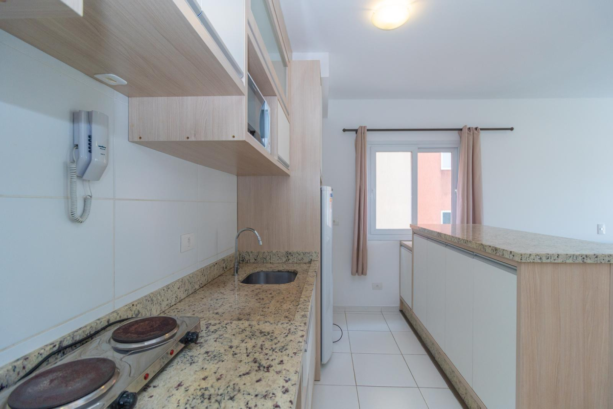 Apartamento para locacao no Cristo Rei em Curitiba com 50,00m² por R$ 1.650,00