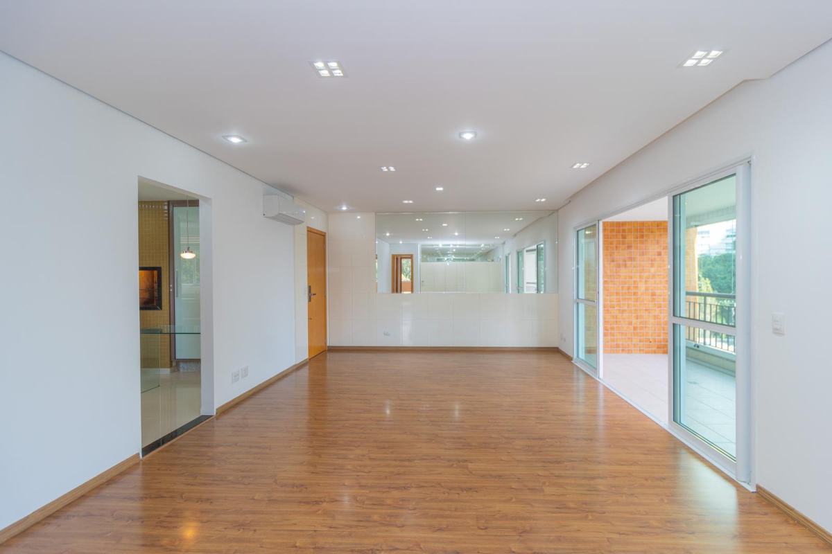 Apartamento para locacao no Ecoville em Curitiba com 156,00m² por R$ 6.500,00