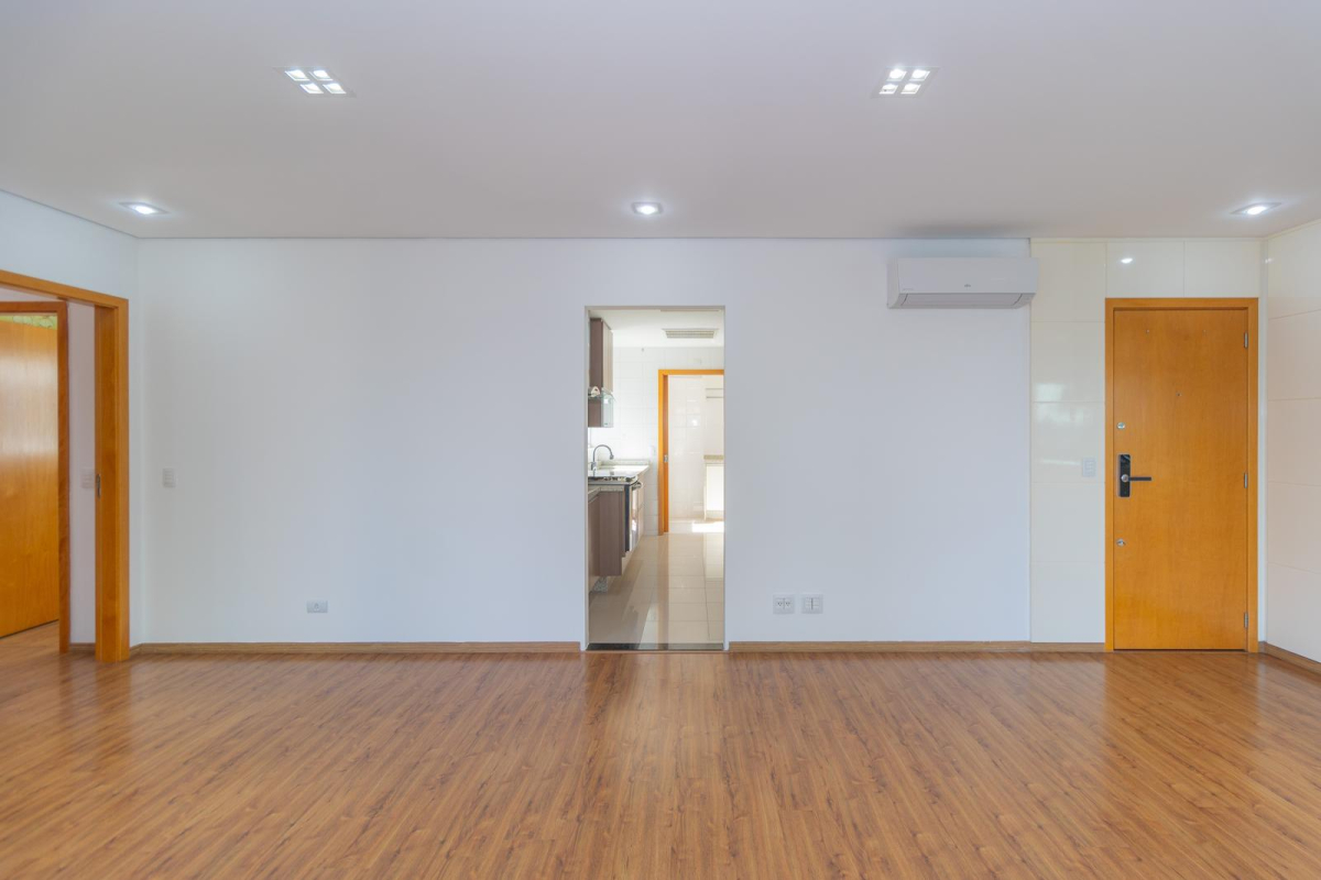 Apartamento para locacao no Ecoville em Curitiba com 156,00m² por R$ 6.500,00