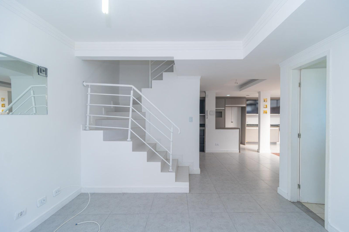 Sobrado para locacao no Alto Boqueirão em Curitiba com 125,00m² por R$ 3.400,00