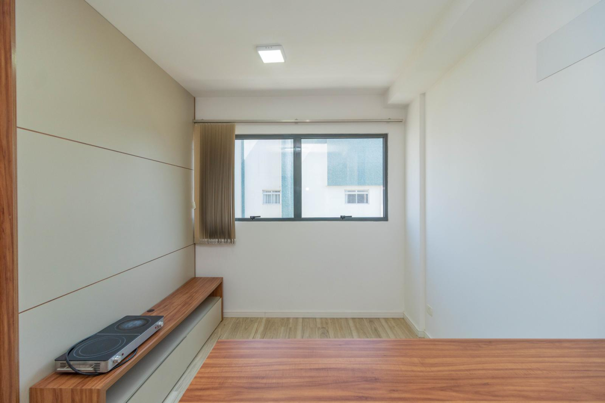 Apartamento para locacao no Juvevê em Curitiba com 39,77m² por R$ 2.000,00