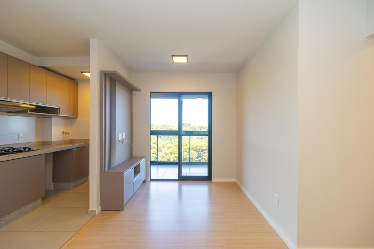 Apartamento para locacao no Campo Comprido em Curitiba com 0m² por R$ 3.000,00