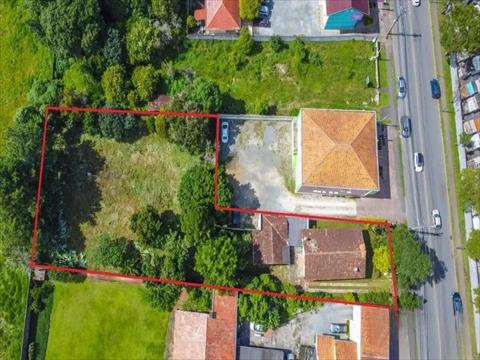 Terreno / Lote para venda no Orleans em Curitiba com 0m² por R$ 2.990.000,00