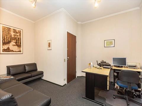 Imóveis Comerciais para venda no Centro em Curitiba com 45m² por R$ 199.000,00