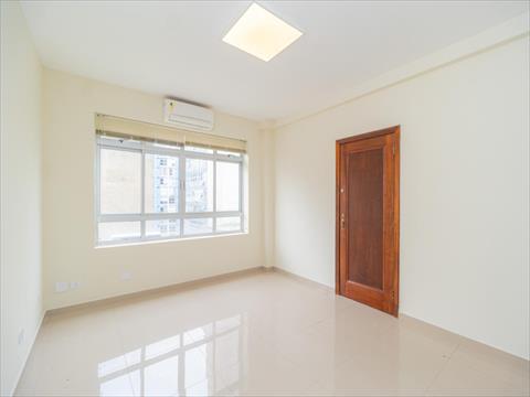Imóveis Comerciais para locacao no Centro em Curitiba com 0m² por R$ 950,00
