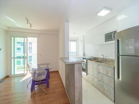 Apartamento para locacao no Ecoville em Curitiba com 87,11m² por R$ 2.600,00