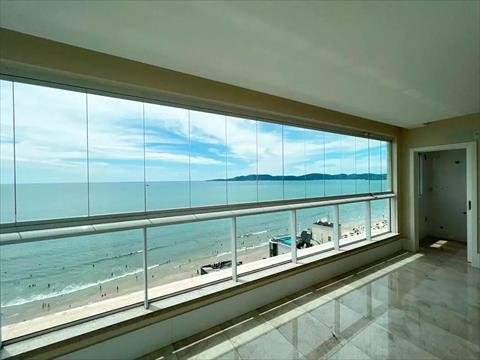 Apartamento para venda no Meia Praia em Itapema com 135m² por R$ 3.500.000,00