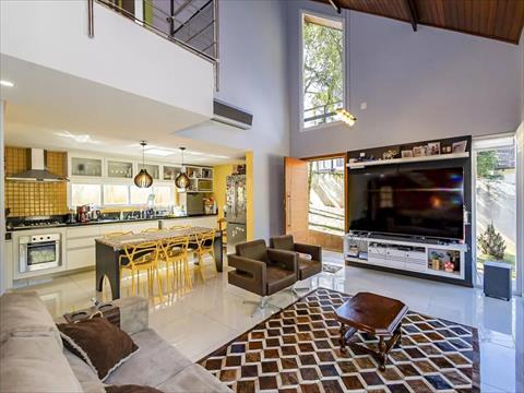 Casa Residencial para locacao no Campo Comprido em Curitiba com 191m² por R$ 11.900,00