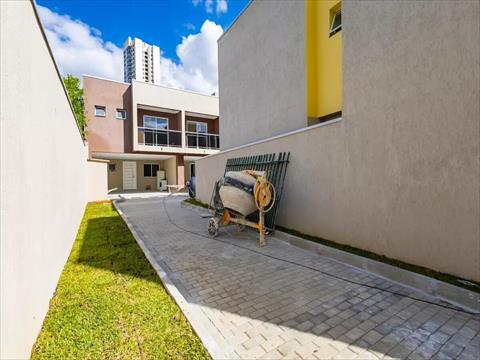 Sobrado para venda no Ecoville em Curitiba com 148m² por R$ 994.900,00