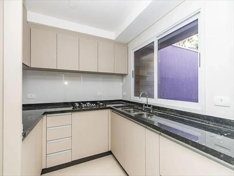 Sobrado para venda no Ecoville em Curitiba com 148m² por R$ 990.000,00