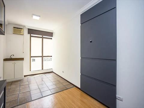 Imóveis Comerciais para venda no Mercês em Curitiba com 28m² por R$ 195.000,00