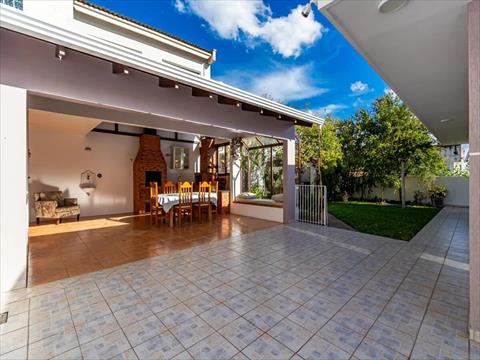 Casa Residencial para venda no Barreirinha em Curitiba com 0m² por R$ 1.150.000,00
