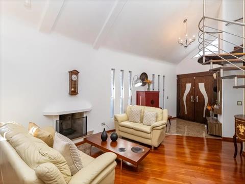 Casa Residencial para venda no Santa Felicidade em Curitiba com 303m² por R$ 2.290.000,00