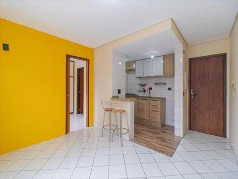 Apartamento para locacao no Campina do Siqueira em Curitiba com 36m² por R$ 1.800,00