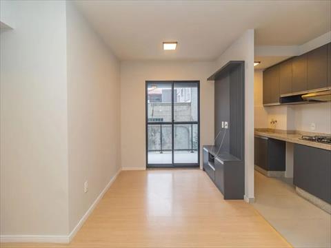 Apartamento para locacao no Campo Comprido em Curitiba com 55m² por R$ 2.600,00