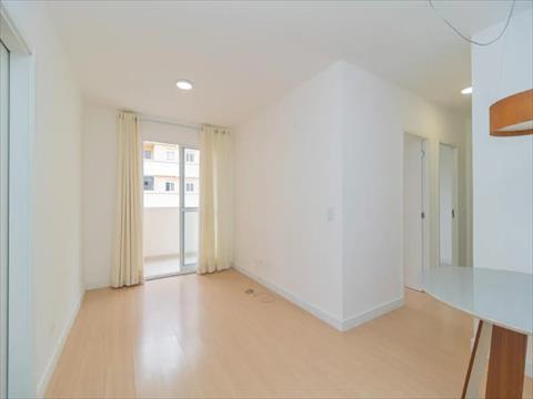 Apartamento para locacao no Capão Raso em Curitiba com 66m² por R$ 2.600,00