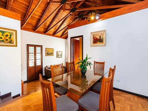 Casa Residencial para venda no Cajuru em Curitiba com 155m² por R$ 990.000,00