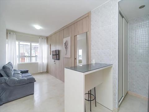 Apartamento para locacao no Centro em Curitiba com 38m² por R$ 2.400,00
