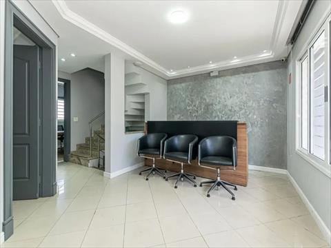 Sobrado para venda no Jardim Social em Curitiba com 229m² por R$ 1.100.000,00
