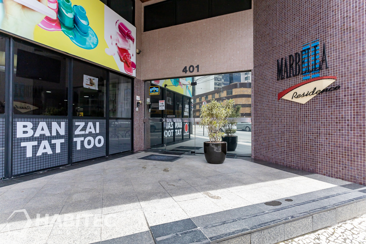 Loja para locacao no Centro em Curitiba com 353,00m² por R$ 5.500,00