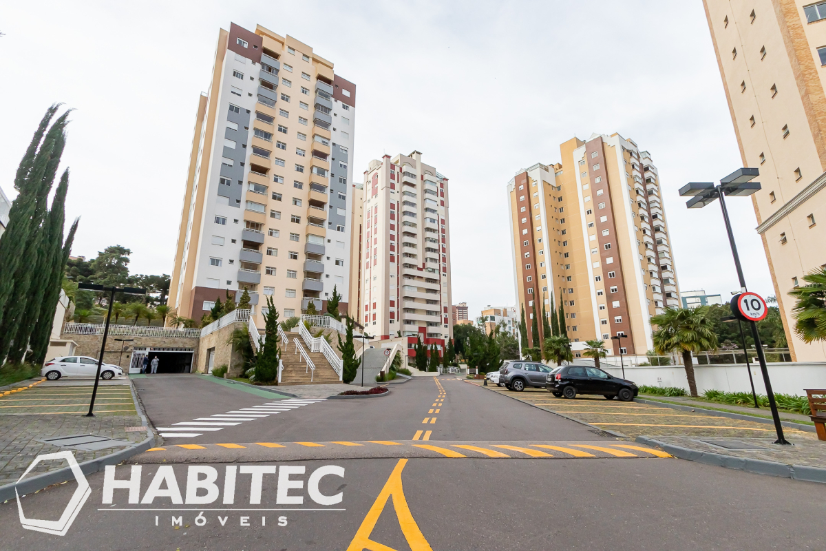 Apartamento para locacao no Ahú em Curitiba com 240,00m² por R$ 5.800,00