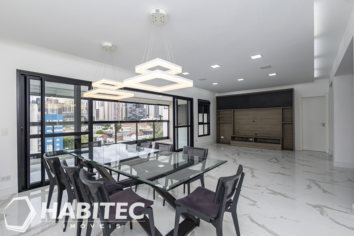 Apartamento para locacao no Água Verde em Curitiba com 255,22m² por R$ 10.500,00
