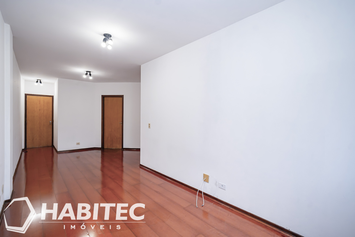 Apartamento para locacao no Cristo Rei em Curitiba com 125,13m² por R$ 2.300,00