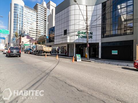 Apartamento para locacao no Centro em Curitiba com 66,80m² por R$ 2.500,00