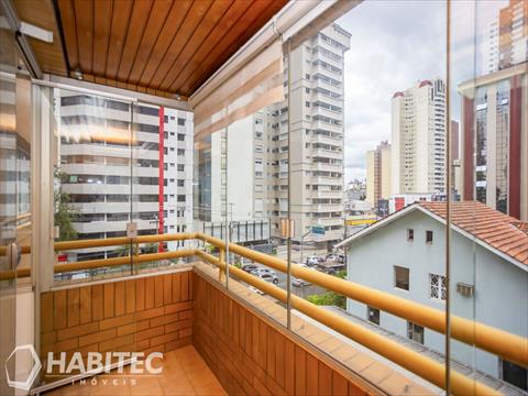 Apartamento para locacao no Centro em Curitiba com 185,93m² por R$ 3.200,00