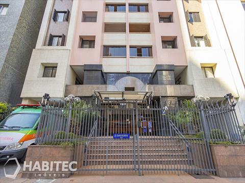 Apartamento para locacao no Centro em Curitiba com 157,00m² por R$ 2.600,00