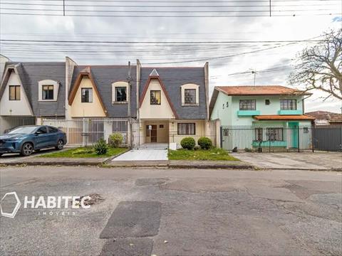 Sobrado para locacao no Uberaba em Curitiba com 101m² por R$ 3.000,00