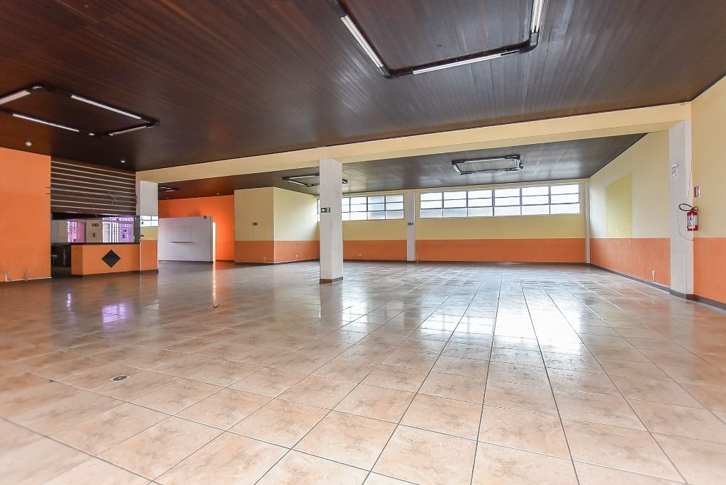 Loja para locacao no Portão em Curitiba com 525,00m² por R$ 8.500,00