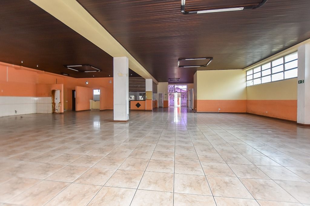 Loja para locacao no Portão em Curitiba com 525,00m² por R$ 8.500,00