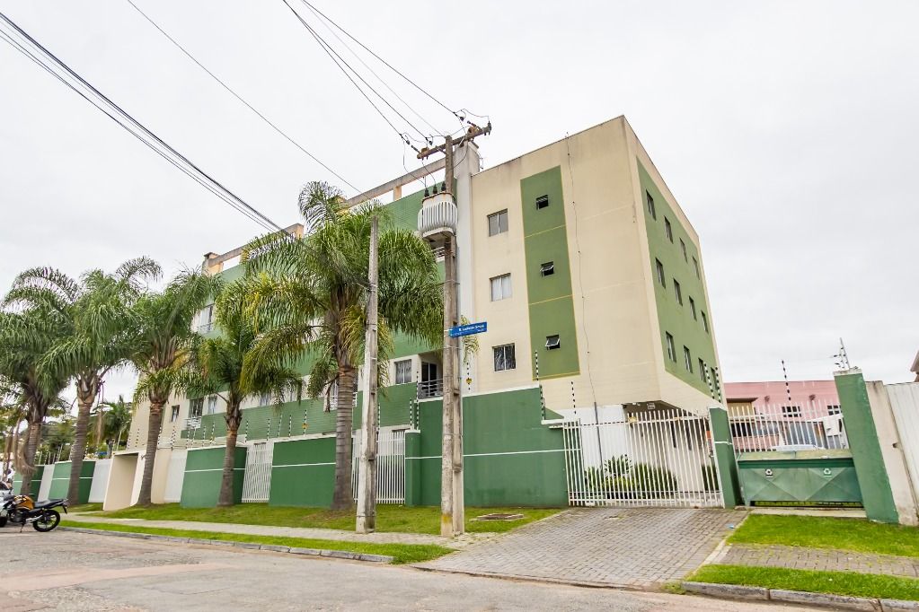Apartamento para locacao no Uberaba em Curitiba com 90,00m² por R$ 1.600,00