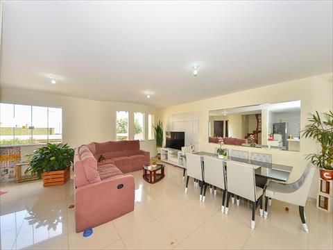 Casa Residencial para venda no Campina do Siqueira em Curitiba com 248m² por R$ 998.000,00